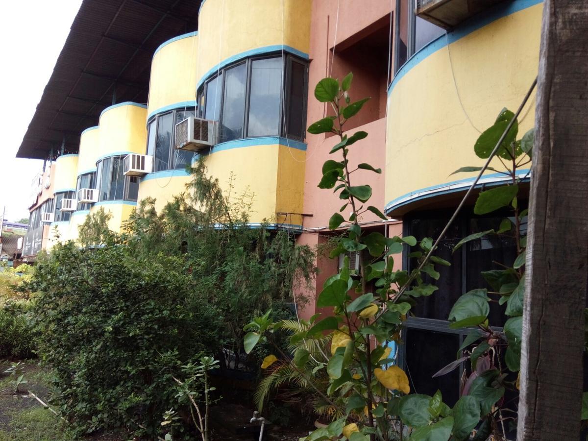 Hotel Sai Samrat Inn Panvel Exterior foto