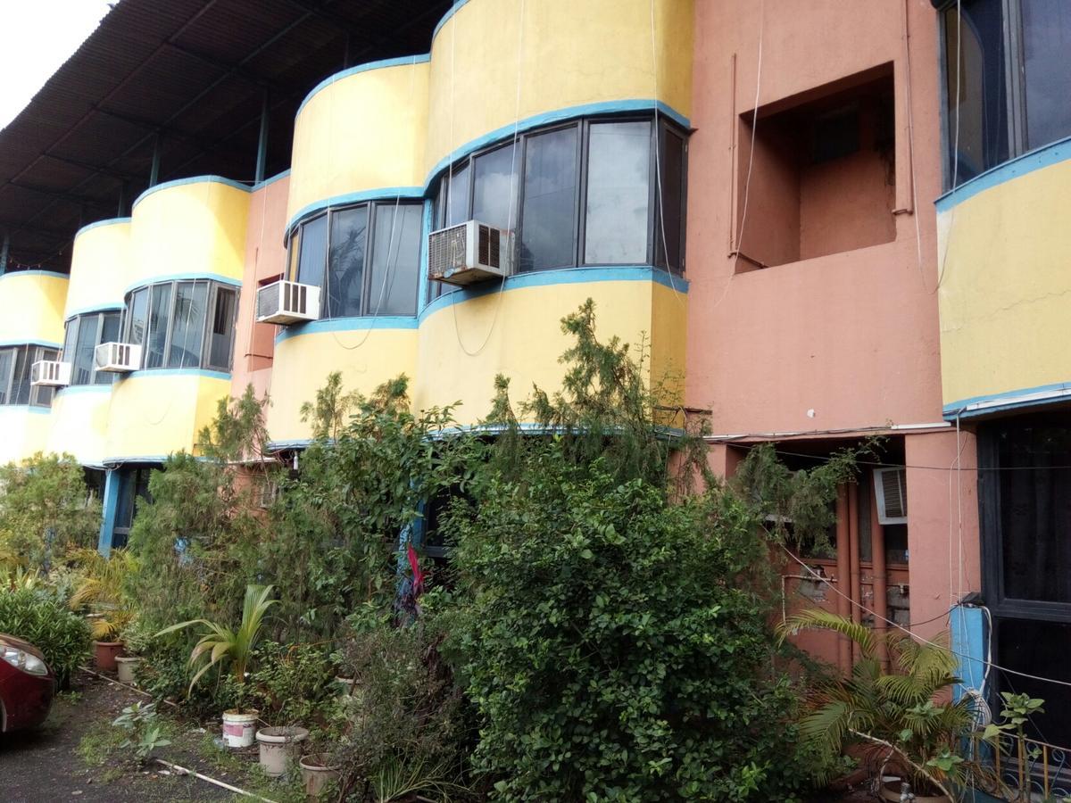 Hotel Sai Samrat Inn Panvel Exterior foto