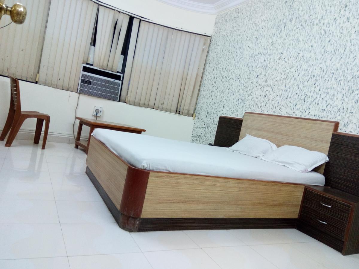 Hotel Sai Samrat Inn Panvel Exterior foto