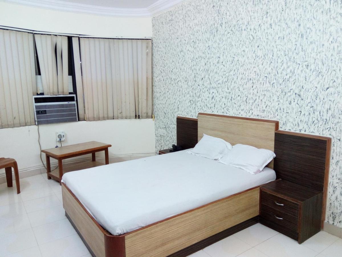 Hotel Sai Samrat Inn Panvel Exterior foto